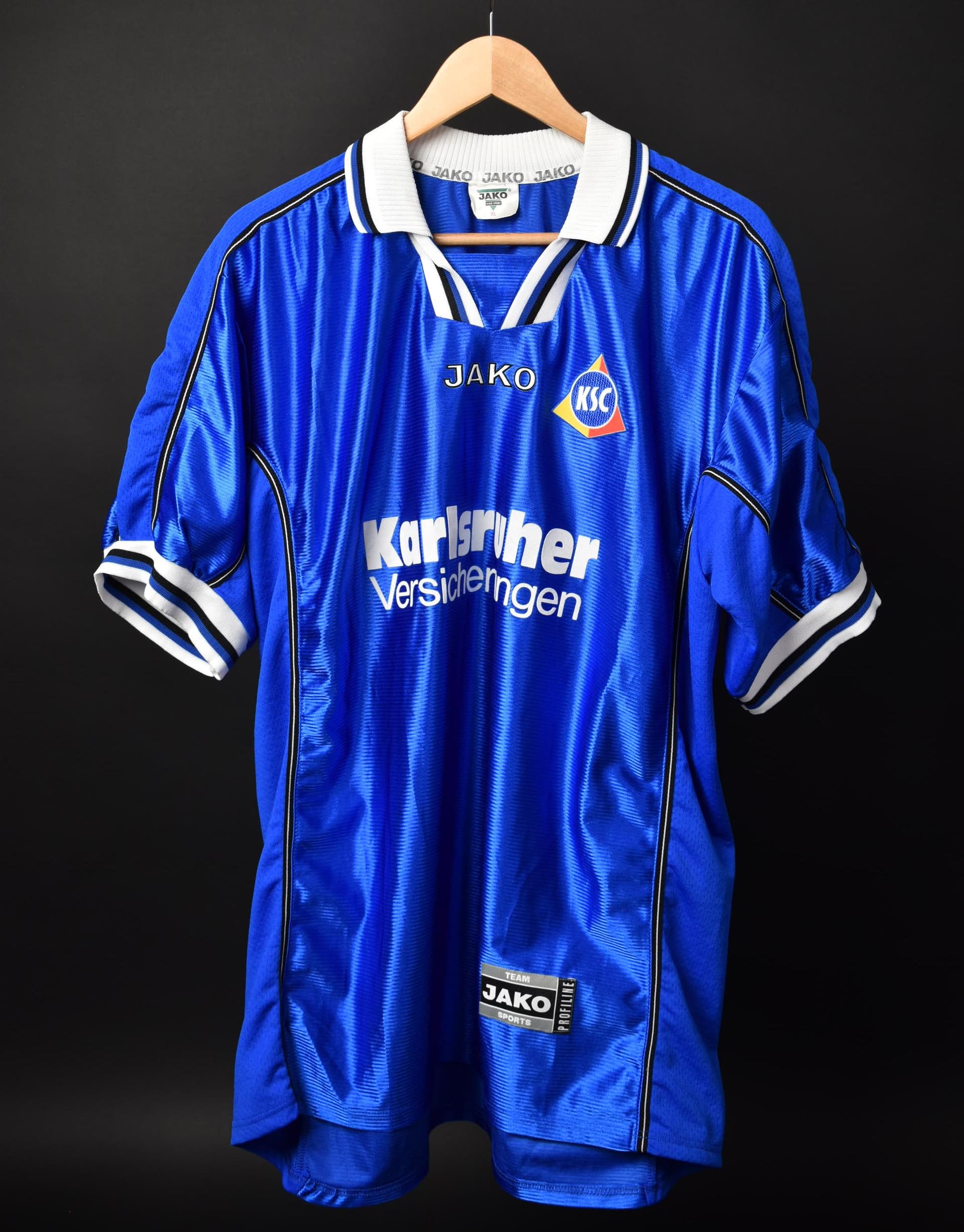 Karlsruhe - 2001/2002 - Official fan store